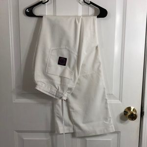 Koi Cargo Scrub
